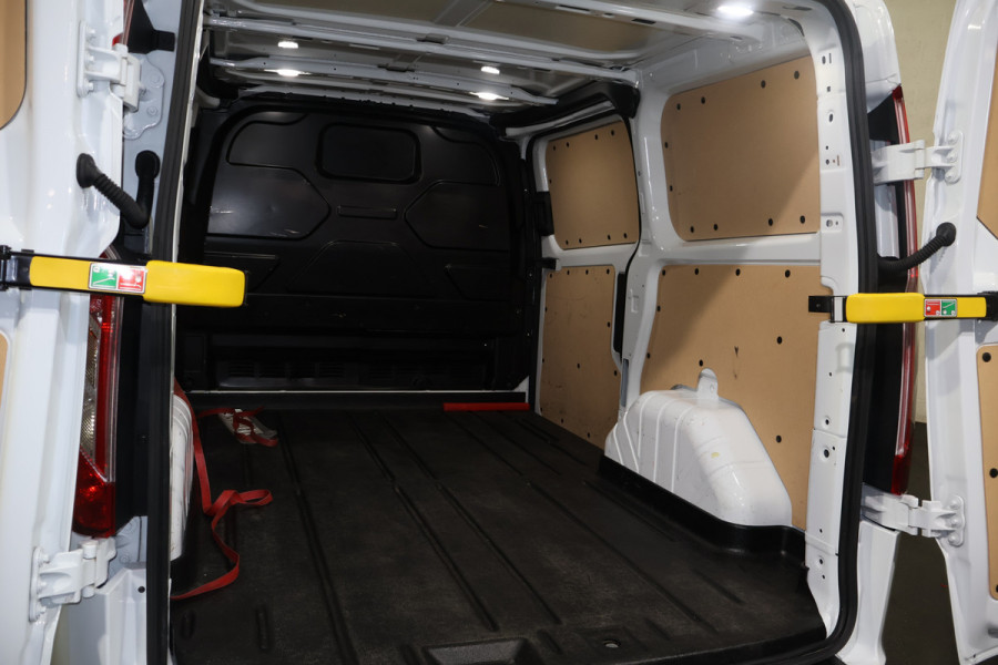 Ford Transit Custom 2.0 TDci 130pk L1 H1 Limited