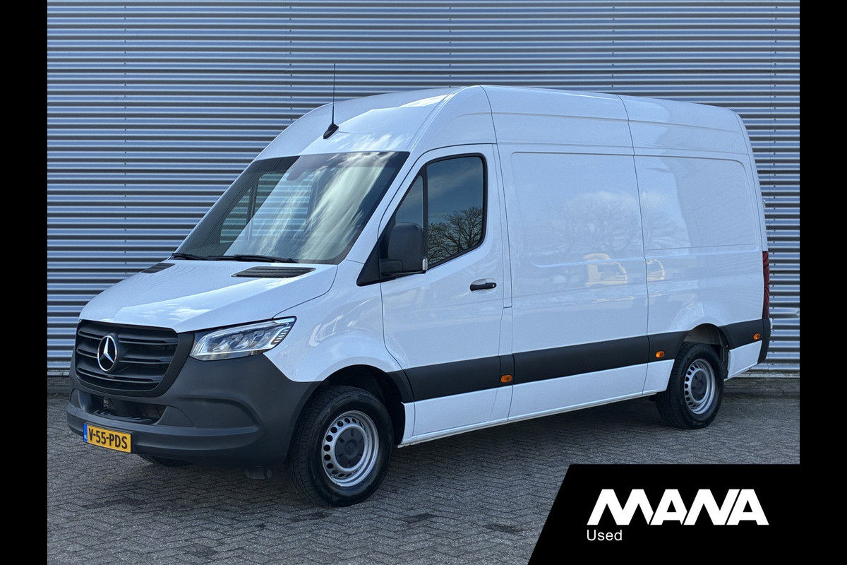 Mercedes-Benz Sprinter 315CDI 150PK L2H2 RWD Automaat LED Camera Cruise Trekhaak