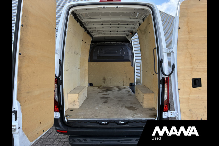Mercedes-Benz Sprinter 315CDI 150PK L2H2 RWD Automaat LED Camera Cruise Trekhaak