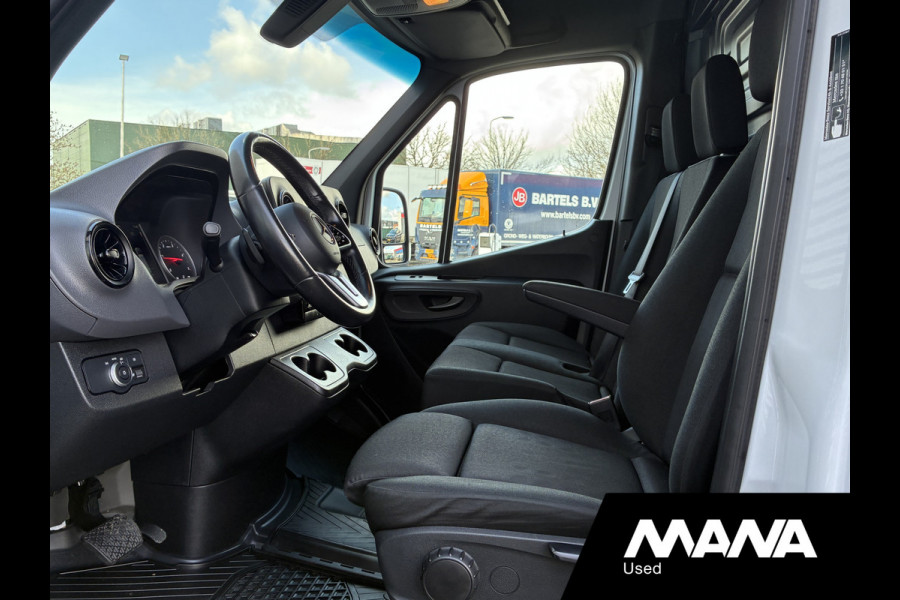 Mercedes-Benz Sprinter 315CDI 150PK L2H2 RWD Automaat LED Camera Cruise Trekhaak
