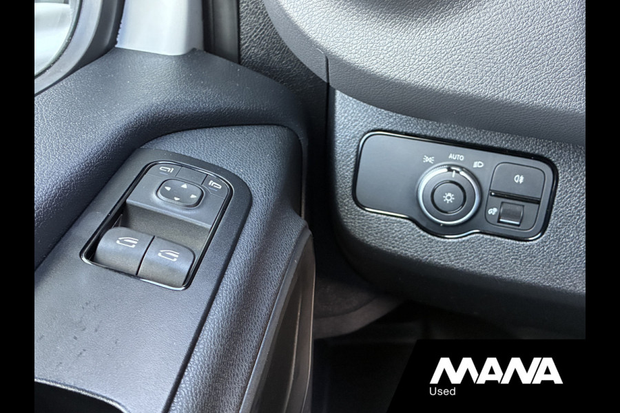 Mercedes-Benz Sprinter 315CDI 150PK L2H2 RWD Automaat LED Camera Cruise Trekhaak