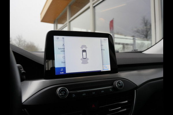 Ford Focus 1.0 EcoBoost Titanium Business | Keyless | Apple Carplay/Android Auto | Trekhaak |