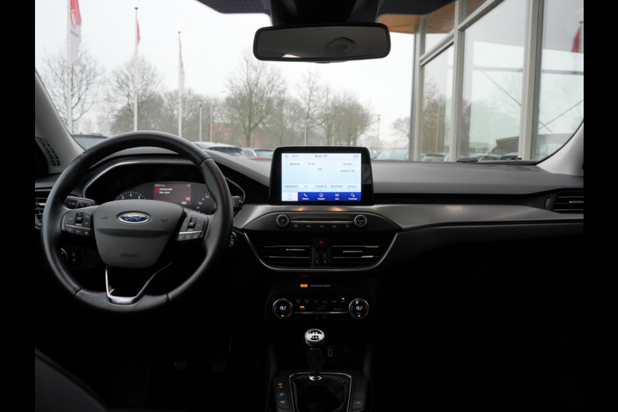 Ford Focus 1.0 EcoBoost Titanium Business | Keyless | Apple Carplay/Android Auto | Trekhaak |