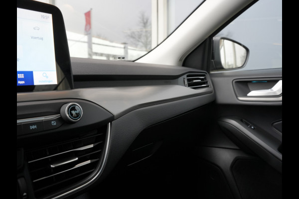 Ford Focus 1.0 EcoBoost Titanium Business | Keyless | Apple Carplay/Android Auto | Trekhaak |