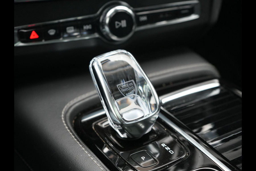 Volvo V90 T8 AWD Inscription Exclusive LONG RANGE PHEV 394pk Dealer O.H. | Panodak | Head Up | Adaptive Cruise | 360 Camera | Bowers & Wilkins | Lederen Sportstoelen Ventilatie & Memory | Keyless | Blis | Stoelen & Stuur Verwarmd | Apple Carplay | Plug In Hybrid