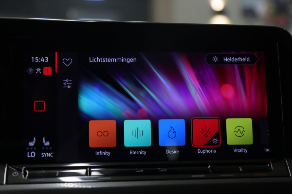 Volkswagen Golf 2.0 TSI GTI CLUBSPORT /PANO/ACC/CAM/CARPLAY/IQ-LIGHT/VOLL