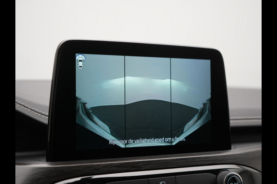 Ford Kuga 2.5 Vignale PHEV 225pk Dealer O.H. | Adaptive Cruise | Head Up | 360 Camera | Bang & Olufsen | Lederen Sportstoelen Memory & Verwarmd | Stuur Verwarmd | Apple Carplay | Keyless | Blis | Navigatie | DAB | Virtual | Plug In Hybrid