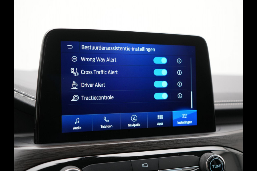 Ford Kuga 2.5 Vignale PHEV 225pk Dealer O.H. | Adaptive Cruise | Head Up | 360 Camera | Bang & Olufsen | Lederen Sportstoelen Memory & Verwarmd | Stuur Verwarmd | Apple Carplay | Keyless | Blis | Navigatie | DAB | Virtual | Plug In Hybrid