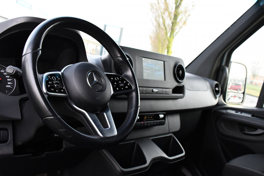 Mercedes-Benz Sprinter 315 1.9 CDI L2H2 FWD AMG Edition Adaptieve Cruise, 360 Camera, LED, Carplay, NAVI, Sensoren, Automaat, 150pk, Uniek!
