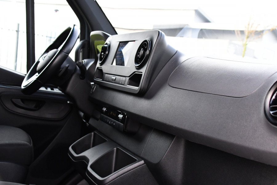 Mercedes-Benz Sprinter 315 1.9 CDI L2H2 FWD AMG Edition Adaptieve Cruise, 360 Camera, LED, Carplay, NAVI, Sensoren, Automaat, 150pk, Uniek!