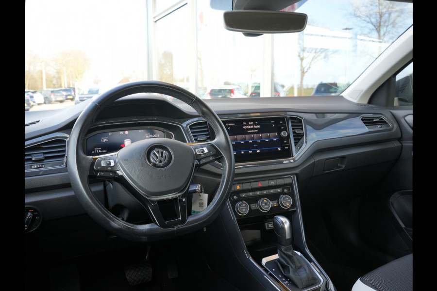 Volkswagen T-Roc 1.5 TSI Sport | Voorstoelen verwarmd | Cruise control adaptief |