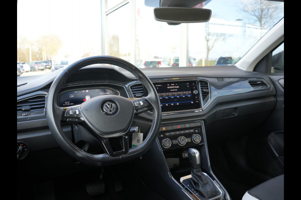 Volkswagen T-Roc 1.5 TSI Sport | Voorstoelen verwarmd | Cruise control adaptief |