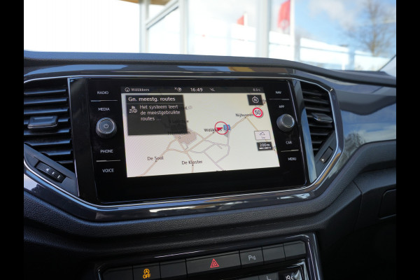 Volkswagen T-Roc 1.5 TSI Sport | Voorstoelen verwarmd | Cruise control adaptief |