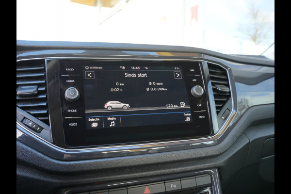 Volkswagen T-Roc 1.5 TSI Sport | Voorstoelen verwarmd | Cruise control adaptief |
