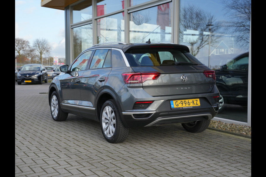 Volkswagen T-Roc 1.5 TSI Sport | Voorstoelen verwarmd | Cruise control adaptief |