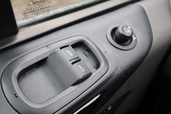 Ford Transit Custom 2.0 TDCI 185pk L2 H1 Sport Automaat