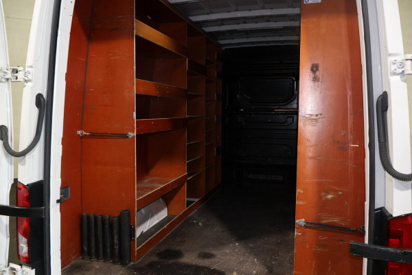 Volkswagen Crafter 2.0 TDI L3 H3 177pk 3.5T Trekhaak Inrichting