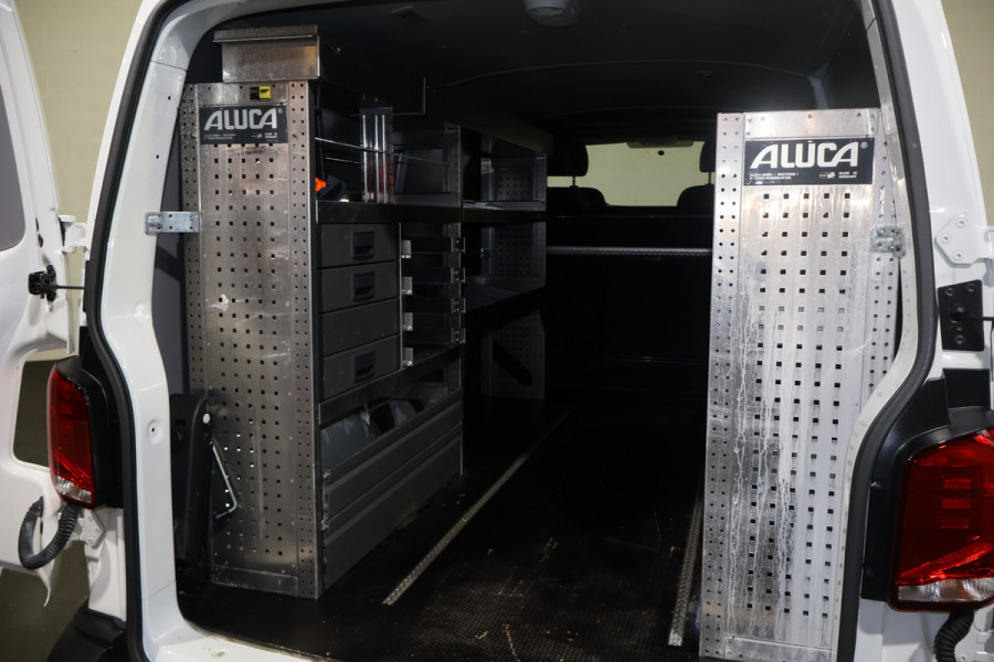 Volkswagen Transporter 2.0 TDI L2 H1 Automaat Inrichting