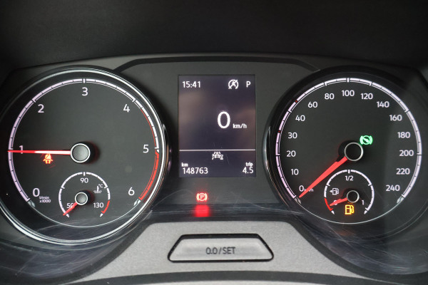 Volkswagen Transporter 2.0 TDI L2 H1 Automaat Inrichting