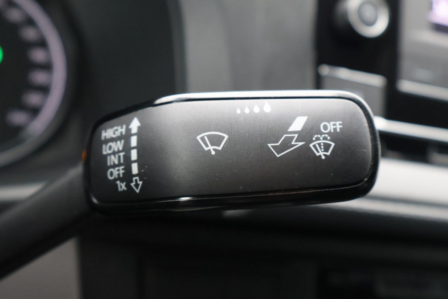 Volkswagen Transporter 2.0 TDI L2 H1 Automaat Inrichting