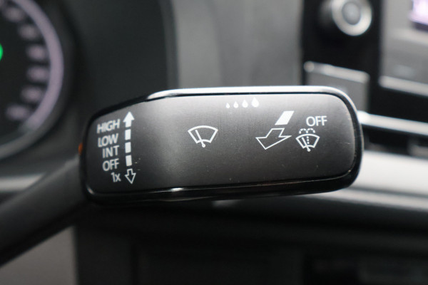 Volkswagen Transporter 2.0 TDI L2 H1 Automaat Inrichting