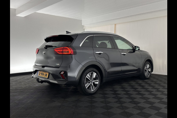 Kia Niro 1.6 GDi Hybrid Dynamic Plus Line (INCL-BTW) Aut. *LEATHER | FULL-LED | ADAPTIVE-CRUISE | BLINDSPOT | HEATED-COMFORTSEATS | CAMERA | KEYLESS | NAVI-FULLMAP | AMBIENTLIGHT | LANE-ASSIST | TOWBAR | 16''ALU*