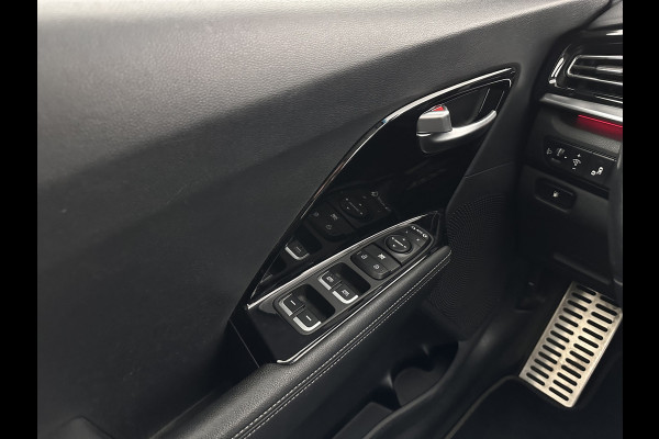Kia Niro 1.6 GDi Hybrid Dynamic Plus Line (INCL-BTW) Aut. *LEATHER | FULL-LED | ADAPTIVE-CRUISE | BLINDSPOT | HEATED-COMFORTSEATS | CAMERA | KEYLESS | NAVI-FULLMAP | AMBIENTLIGHT | LANE-ASSIST | TOWBAR | 16''ALU*