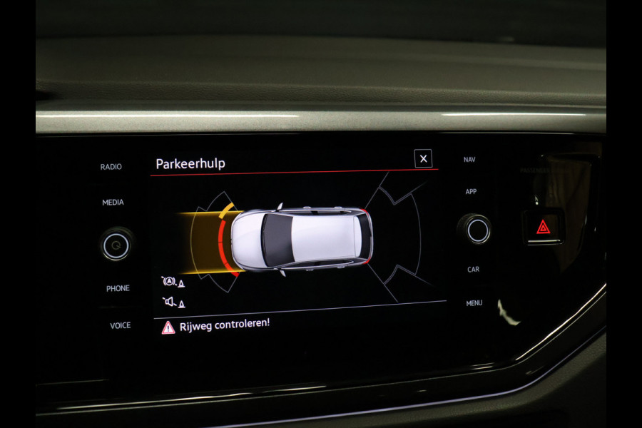 Volkswagen Polo 2.0 TSI GTI [APPLE CARPLAY, ANDROID, SPORTSTUUR, STOELVERWARMING, ADAPTIVE CRUISE, PDC RONDOM, CLIMATE, NIEUWSTAAT]