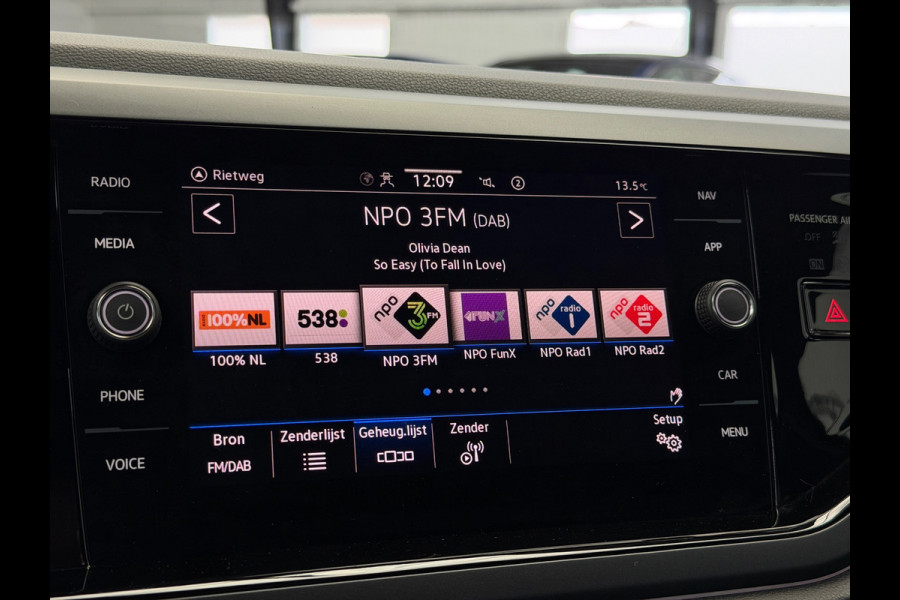 Volkswagen Polo 1.0 TSI 2x R-Line Panorama CarPlay Camera