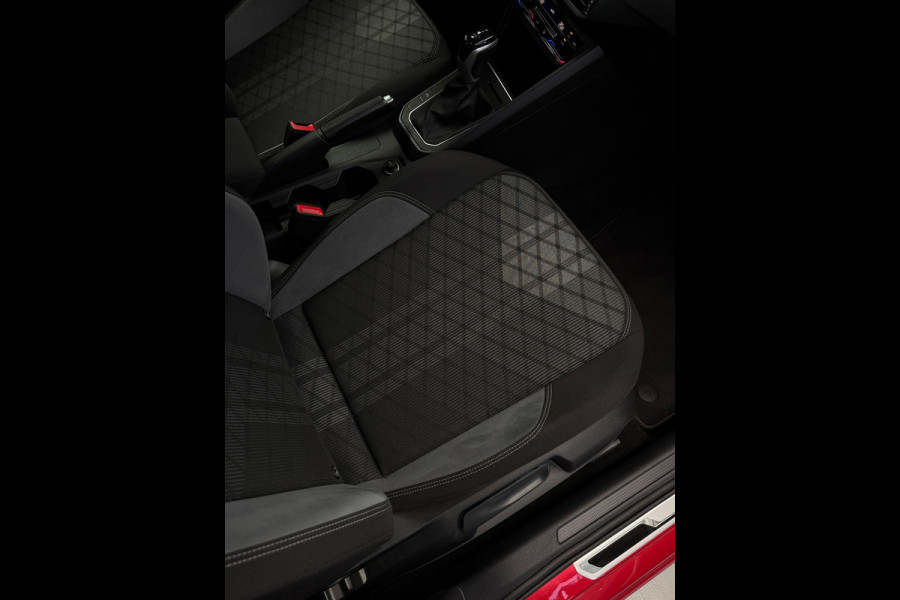 Volkswagen Polo 1.0 TSI 2x R-Line Panorama CarPlay Camera