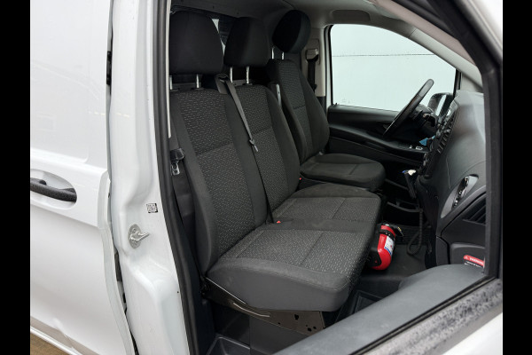 Mercedes-Benz Vito 116 2.1 CDI Automaat L2H1 Adaptieve LED-verlichting Climate Control Cruise Control Trekhaak Carplay Camera Stoelverwarming