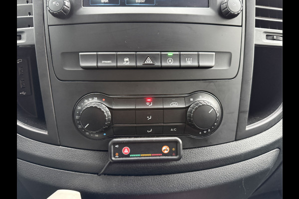 Mercedes-Benz Vito 116 2.1 CDI Automaat L2H1 Adaptieve LED-verlichting Climate Control Cruise Control Trekhaak Carplay Camera Stoelverwarming