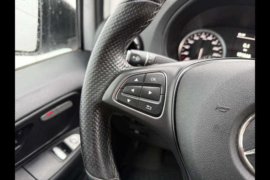 Mercedes-Benz Vito 116 2.1 CDI Automaat L2H1 Adaptieve LED-verlichting Climate Control Cruise Control Trekhaak Carplay Camera Stoelverwarming