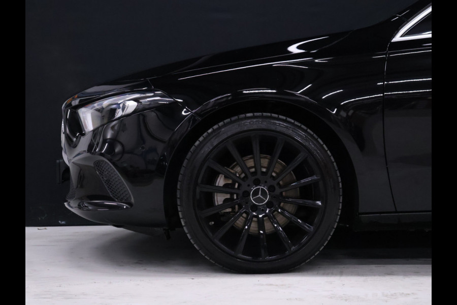 Mercedes-Benz A-Klasse 250 e Business Solution Luxury Limited [TREKHAAK, CRUISE CONTROL, SFEERVERLICHTING, BLUETOOTH TELEFOON, ACHTERUITRIJCAMERA, PDC V+A, STOELVERWARMING, NIEUWSTAAT]
