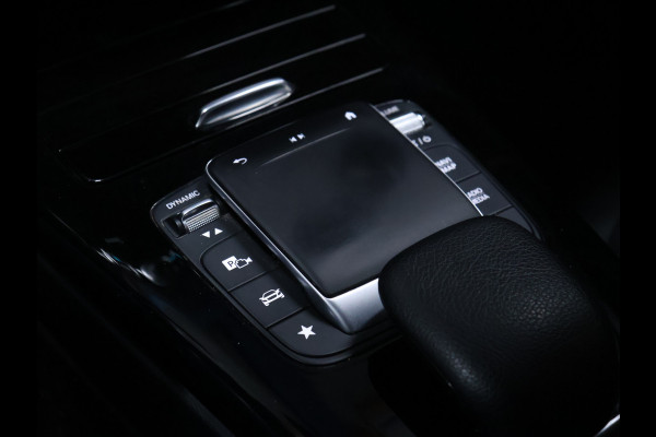 Mercedes-Benz A-Klasse 250 e Business Solution Luxury Limited [TREKHAAK, CRUISE CONTROL, SFEERVERLICHTING, BLUETOOTH TELEFOON, ACHTERUITRIJCAMERA, PDC V+A, STOELVERWARMING, NIEUWSTAAT]