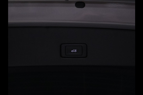 Audi Q4 e-tron 40 Launch edition Advanced Plus 77 kWh [MEMORY SEATS, ADAPTIVE CRUISE CONTROL, APPLE CARPAY, ANDROID AUTO, HUD, SONOS, ACHTERUITRIJCAMERA, PDC V+A, STUURVERWARMING, NIEUWSTAAT]