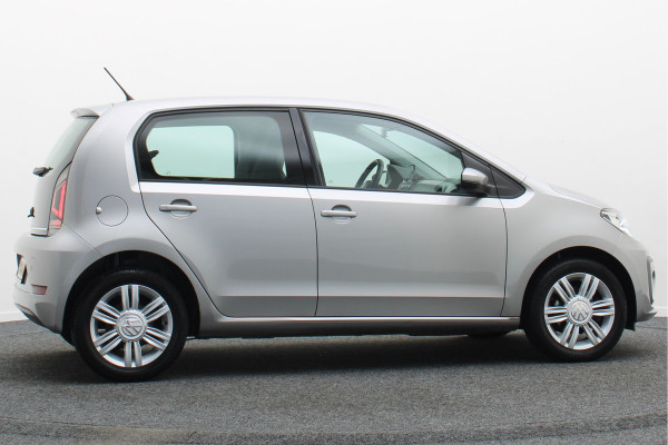 Volkswagen up! 1.0 BMT high up! 5-Deurs, Leder/Stof, Airco, Cruise, Bluetooth, Radio, PDC, 15''