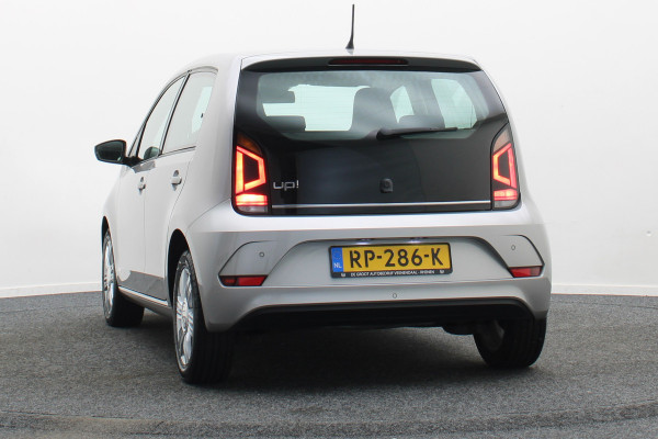 Volkswagen up! 1.0 BMT high up! 5-Deurs, Leder/Stof, Airco, Cruise, Bluetooth, Radio, PDC, 15''