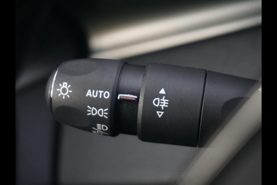 Peugeot 408 1.2 Hybrid 136 e-DCS6 GT