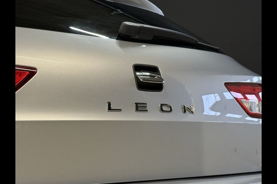Seat Leon ST 1.0 TSI Style Ultimate Edition | Camera | Draadloze lader | Apple Carplay