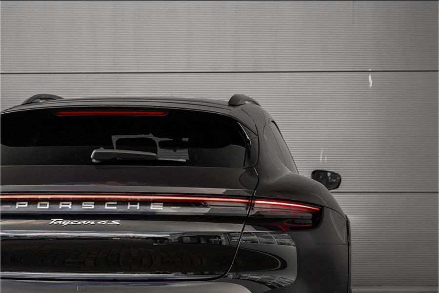 Porsche Taycan Cross Turismo 4S 93 kWh 4WS Luchtvering HUD Pano Bose