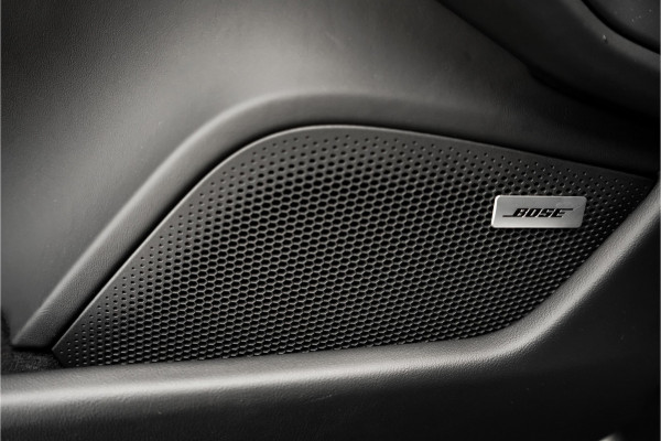 Porsche Taycan Cross Turismo 4S 93 kWh 4WS Luchtvering HUD Pano Bose