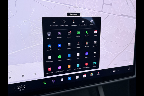 Tesla Model S 680 pk 0-100 3,1sec. Adaptive-Luchtvering FSD-4 / AutoPilot-4 Enhanced EAP ASS-Smart Summon Yoke Stuur Zelf-Parkeren / Voorrijde Long Range100kw Dual Motor 4WD AWD Schuifkanteldak Wi-Fi.Vb. App AEB ASR Rijstrookhulp Bordherkenning ACC ESP DodehoekDetector  Mistlampen Verwarmde-Sproeiers AWD 4 wheel Drive 1.600kg Trekvermogen Orig. NL-se auto 118.000 euro nieuw ! Fabrieksgarantie 4 jaar 80.000 en 240.000/8 jaar Accupakket!