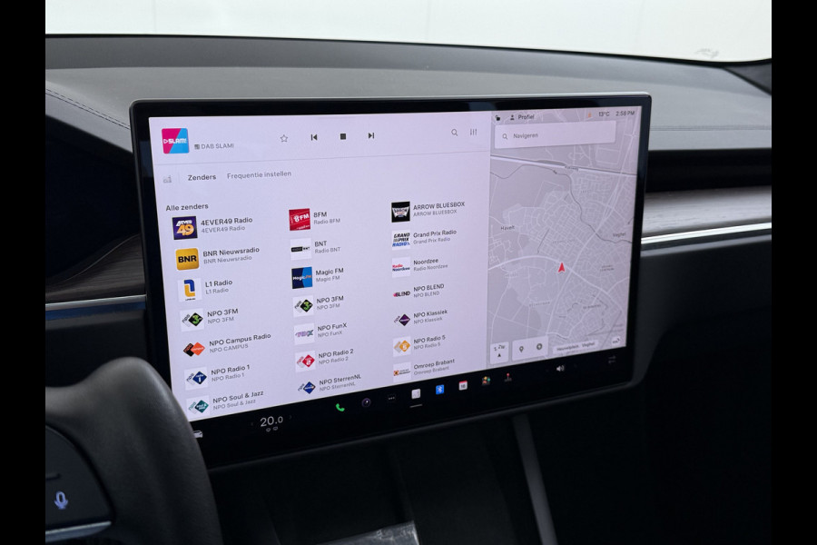 Tesla Model S 680 pk 0-100 3,1sec. Adaptive-Luchtvering FSD-4 / AutoPilot-4 Enhanced EAP ASS-Smart Summon Yoke Stuur Zelf-Parkeren / Voorrijde Long Range100kw Dual Motor 4WD AWD Schuifkanteldak Wi-Fi.Vb. App AEB ASR Rijstrookhulp Bordherkenning ACC ESP DodehoekDetector  Mistlampen Verwarmde-Sproeiers AWD 4 wheel Drive 1.600kg Trekvermogen Orig. NL-se auto 118.000 euro nieuw ! Fabrieksgarantie 4 jaar 80.000 en 240.000/8 jaar Accupakket!