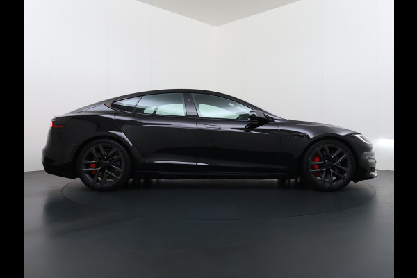 Tesla Model S 680 pk 0-100 3,1sec. Adaptive-Luchtvering FSD-4 / AutoPilot-4 Enhanced EAP ASS-Smart Summon Yoke Stuur Zelf-Parkeren / Voorrijde Long Range100kw Dual Motor 4WD AWD Schuifkanteldak Wi-Fi.Vb. App AEB ASR Rijstrookhulp Bordherkenning ACC ESP DodehoekDetector  Mistlampen Verwarmde-Sproeiers AWD 4 wheel Drive 1.600kg Trekvermogen Orig. NL-se auto 118.000 euro nieuw ! Fabrieksgarantie 4 jaar 80.000 en 240.000/8 jaar Accupakket!