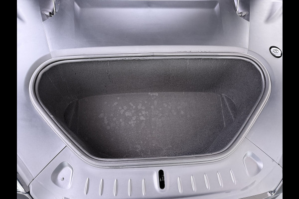 Tesla Model S 680 pk 0-100 3,1sec. Adaptive-Luchtvering FSD-4 / AutoPilot-4 Enhanced EAP ASS-Smart Summon Yoke Stuur Zelf-Parkeren / Voorrijde Long Range100kw Dual Motor 4WD AWD Schuifkanteldak Wi-Fi.Vb. App AEB ASR Rijstrookhulp Bordherkenning ACC ESP DodehoekDetector  Mistlampen Verwarmde-Sproeiers AWD 4 wheel Drive 1.600kg Trekvermogen Orig. NL-se auto 118.000 euro nieuw ! Fabrieksgarantie 4 jaar 80.000 en 240.000/8 jaar Accupakket!