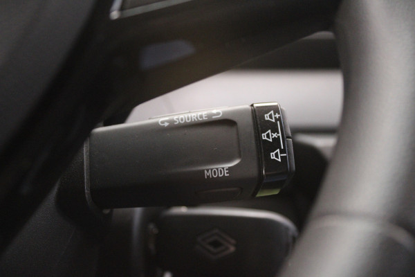 Renault Master T35 2.0 dCi 130 L2H2 Start 131pk - Cruise - PDC - LED - Carplay/Android - Rijklaar