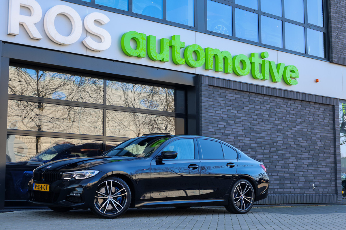 BMW 3-serie 330i M-Sport Business Edition Plus | NAP! | TOPSTAAT! | M-SPORT | PANO | LASER | MEMORY | H&K | CARBON INTERIEUR