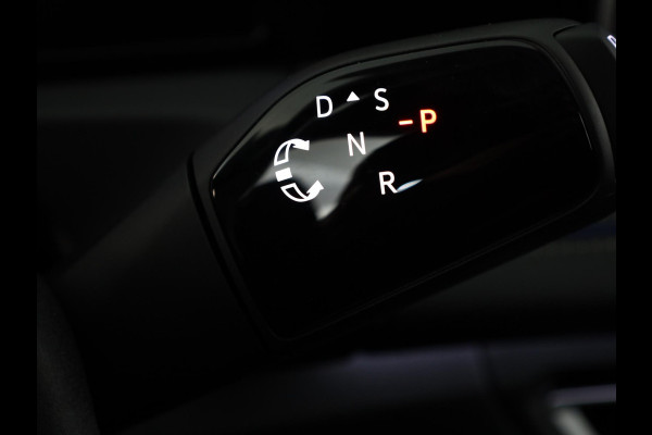 Volkswagen Tiguan R-Line-Edition 1.5 eHybrid 272 pk DSG | 20" LM | Stoel & stuurverwarming | 360 graden camera | IQ.Light |