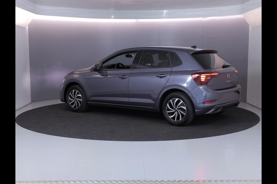 Volkswagen Polo GP Life Edition 1.0 95 pk 5 versn. Hand | 15" LM | Stoelverwarming | Camera |